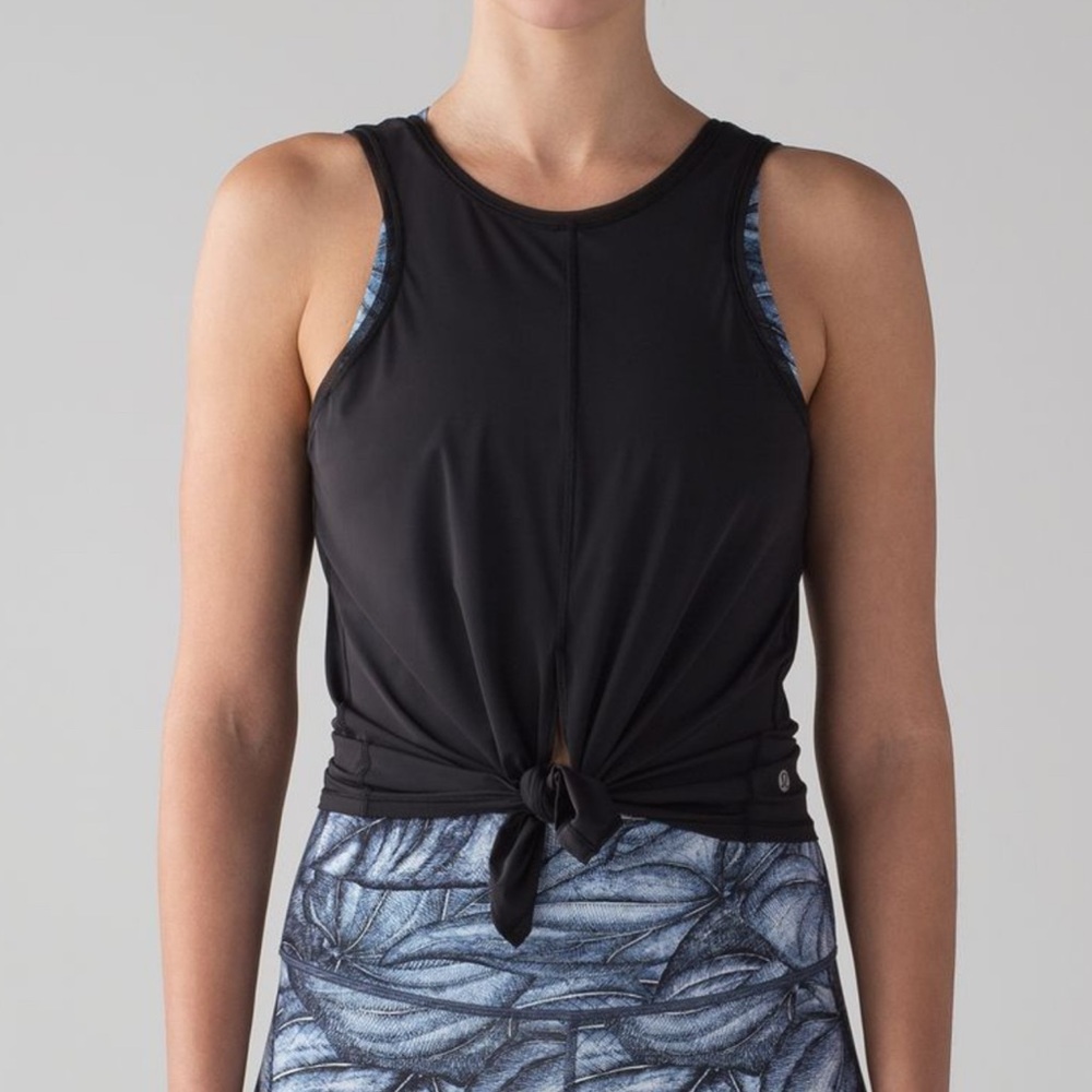 Lululemon •  Turn About Tank (Two Ways to Wear)
Black - size L